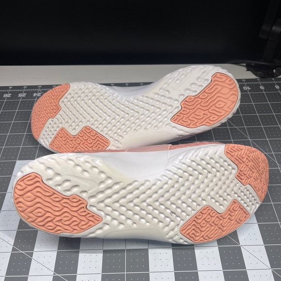 Nike In-Season TR9 Running Shoe Women's Size 9 Pink  Trainer Sneaker - Picture 10 of 10